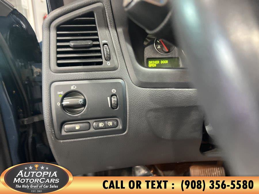 Used 2005 Volvo XC70 image 20