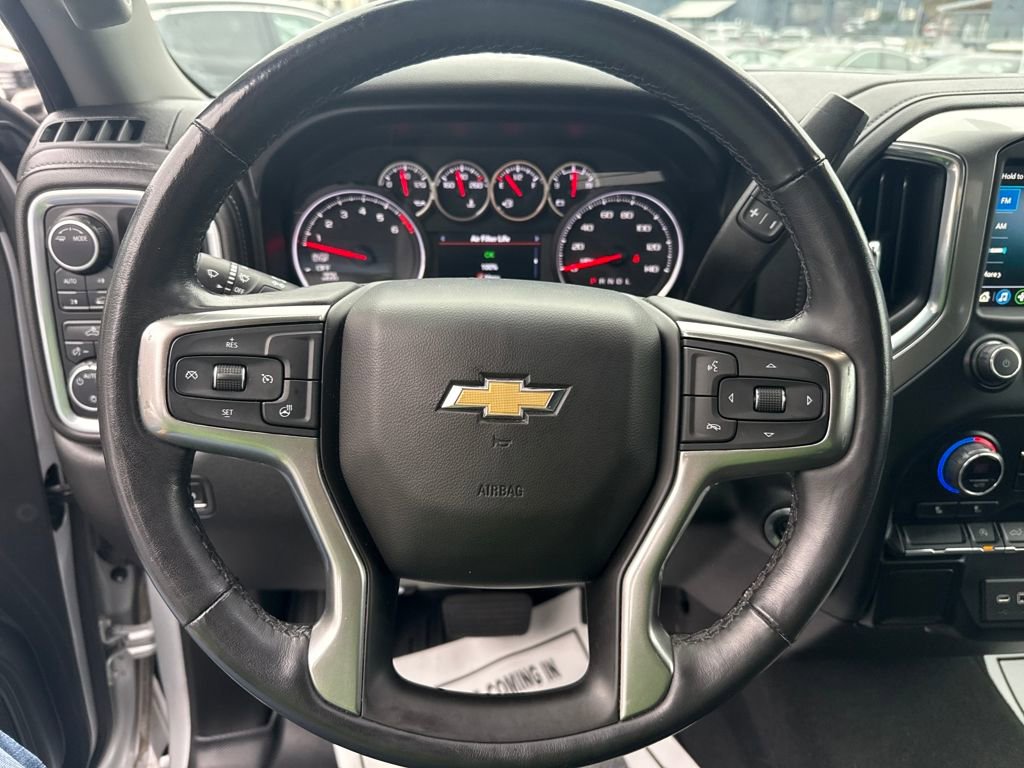 Used 2021 Chevrolet Silverado 1500 LT image 14