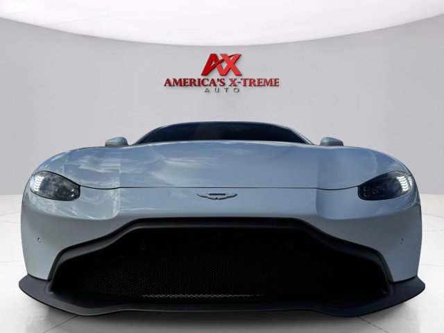 Used 2023 Aston Martin V8 Vantage Coupe image 9