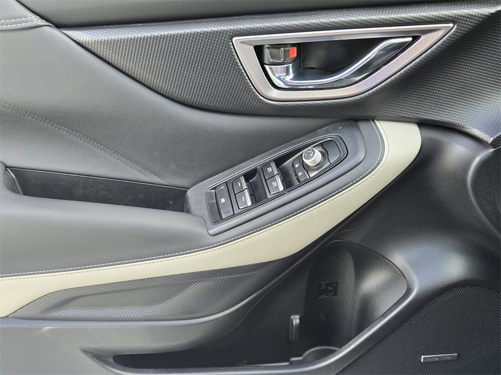 Used 2023 Subaru Forester Limited image 28