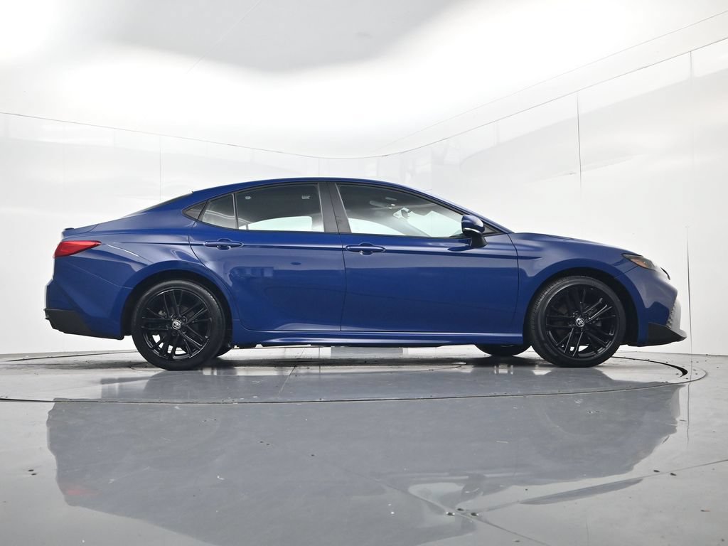 Used 2025 Toyota Camry SE FWD image 46