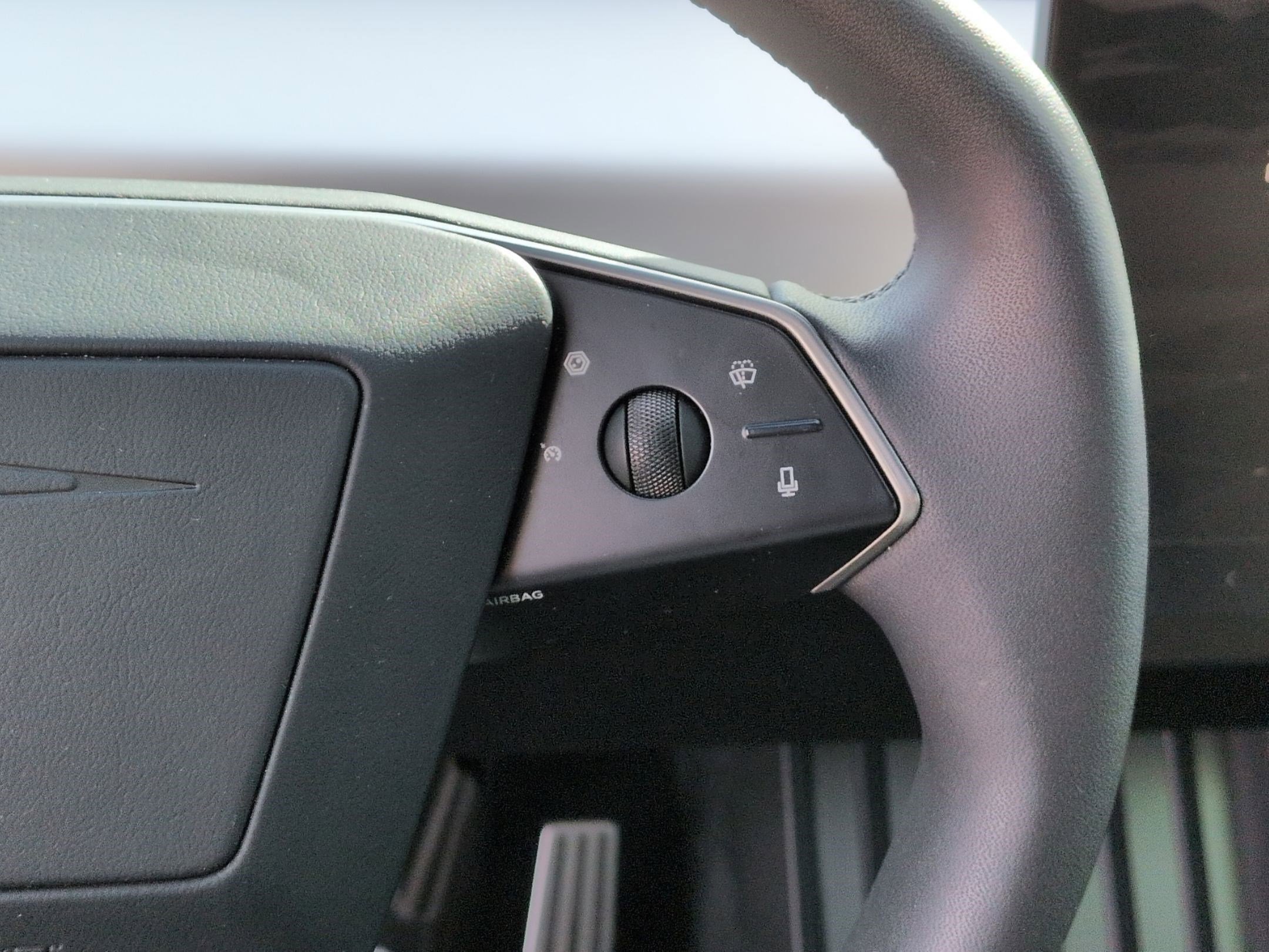 Used 2024 Tesla Cybertruck AWD Crew Cab image 19