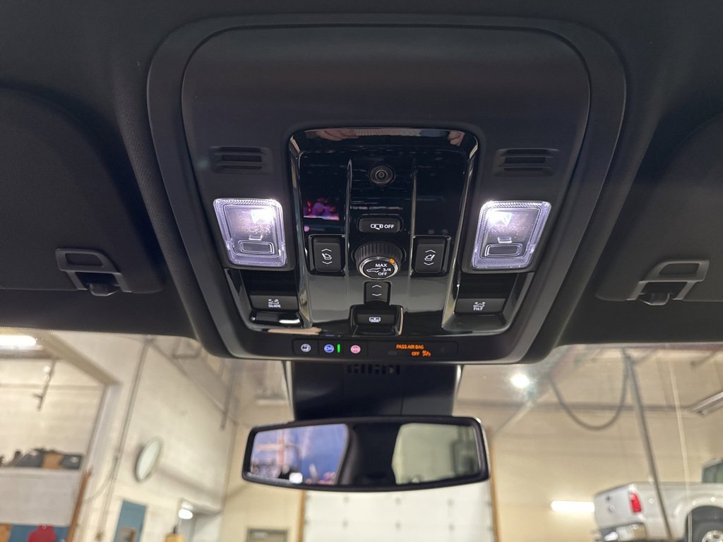 New 2026 GMC Yukon XL Denali w/ Sun & Power Step Package image 37