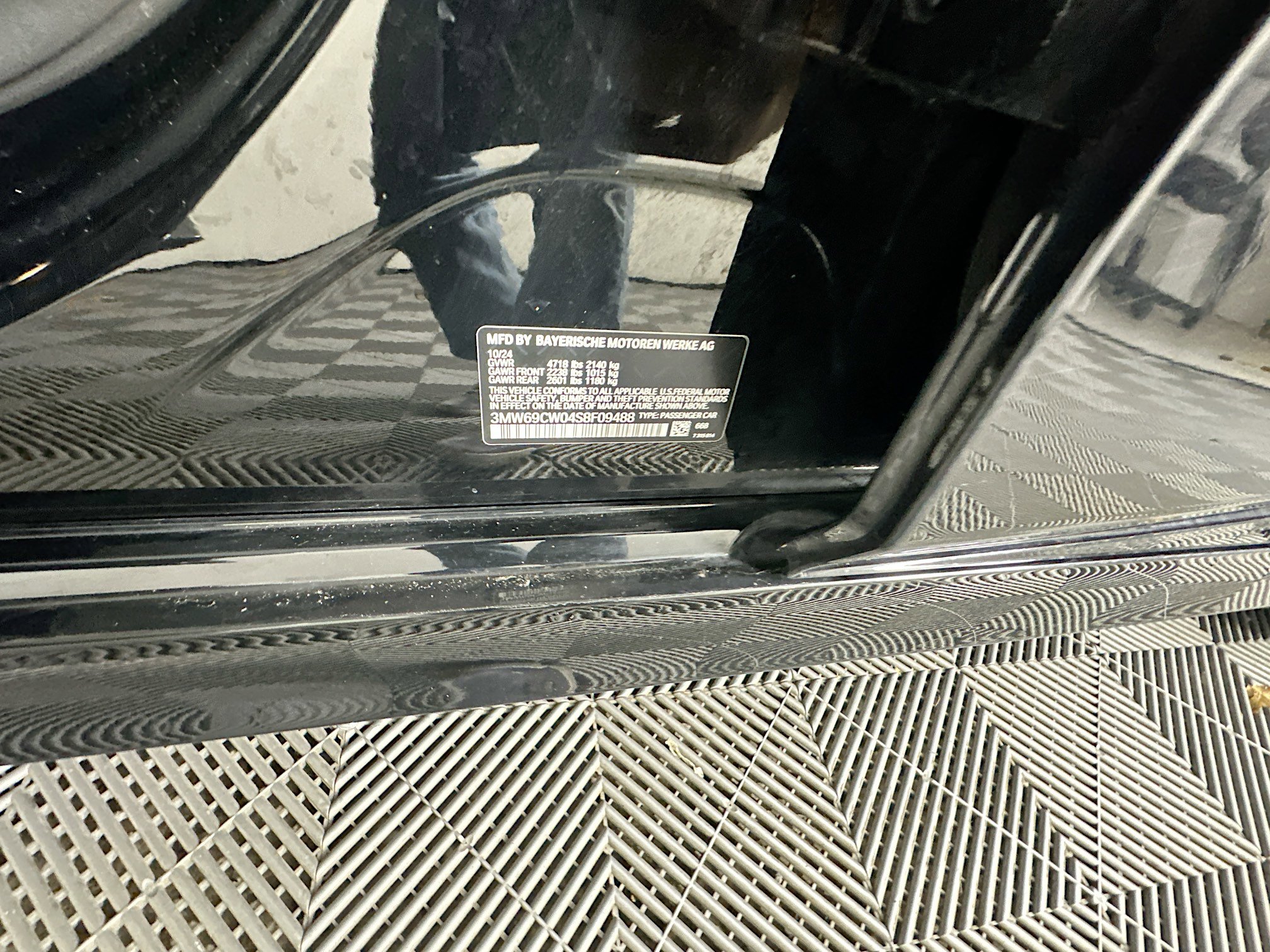 Used 2025 BMW 330i Sedan w/ Convenience Package image 12