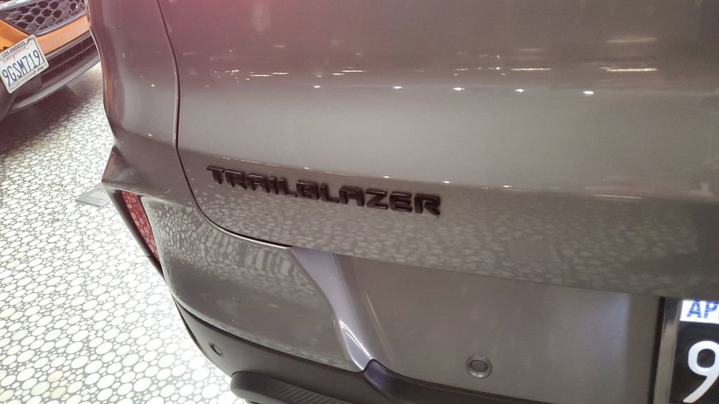Used 2024 Chevrolet TrailBlazer RS w/ Convenience Package image 8