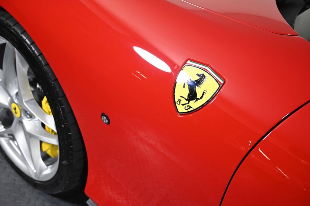 Certified 2022 Ferrari Roma RWD image 29