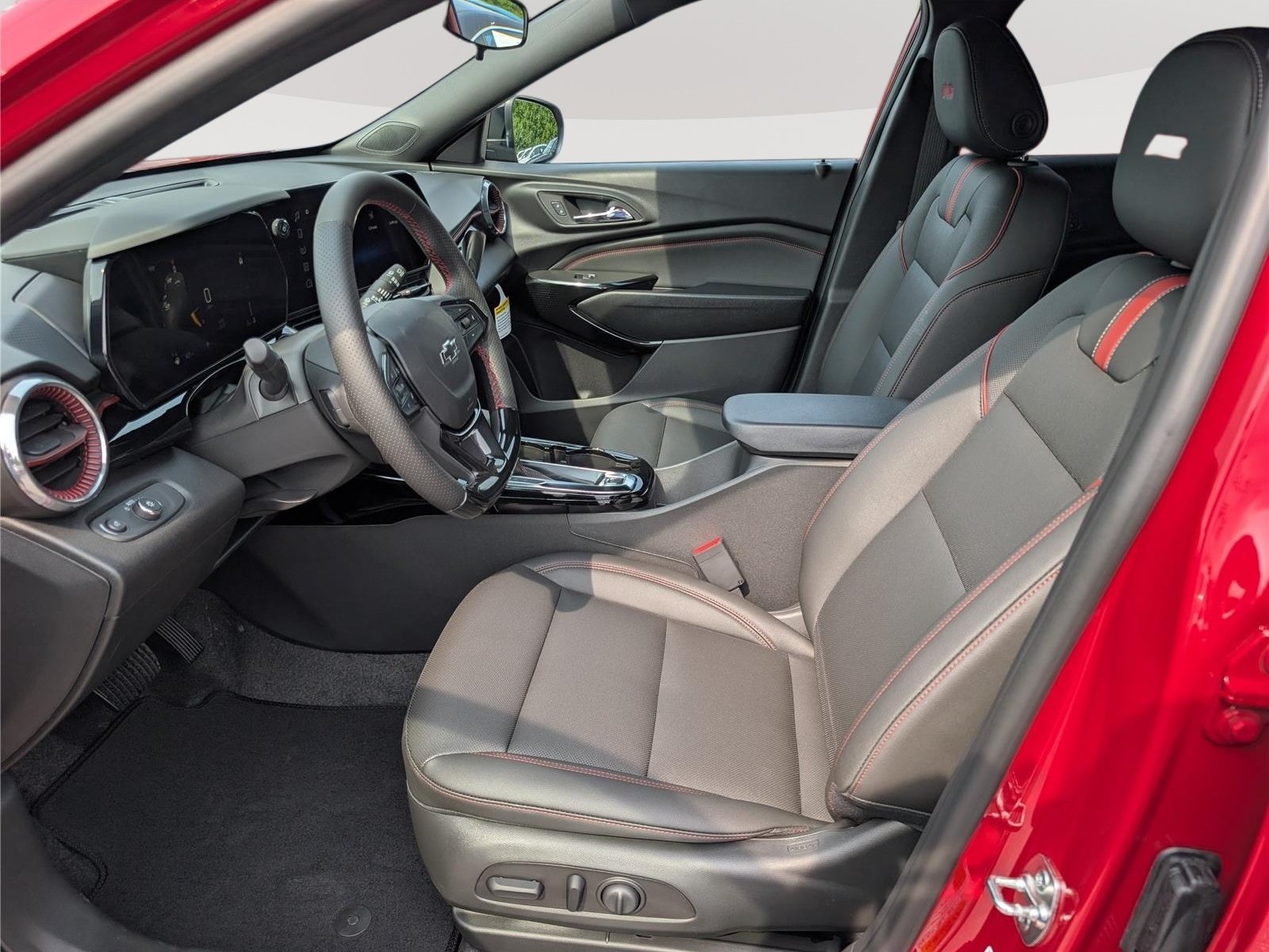 New 2026 Chevrolet Trax RS w/ Driver Confidence Package FWD image 12