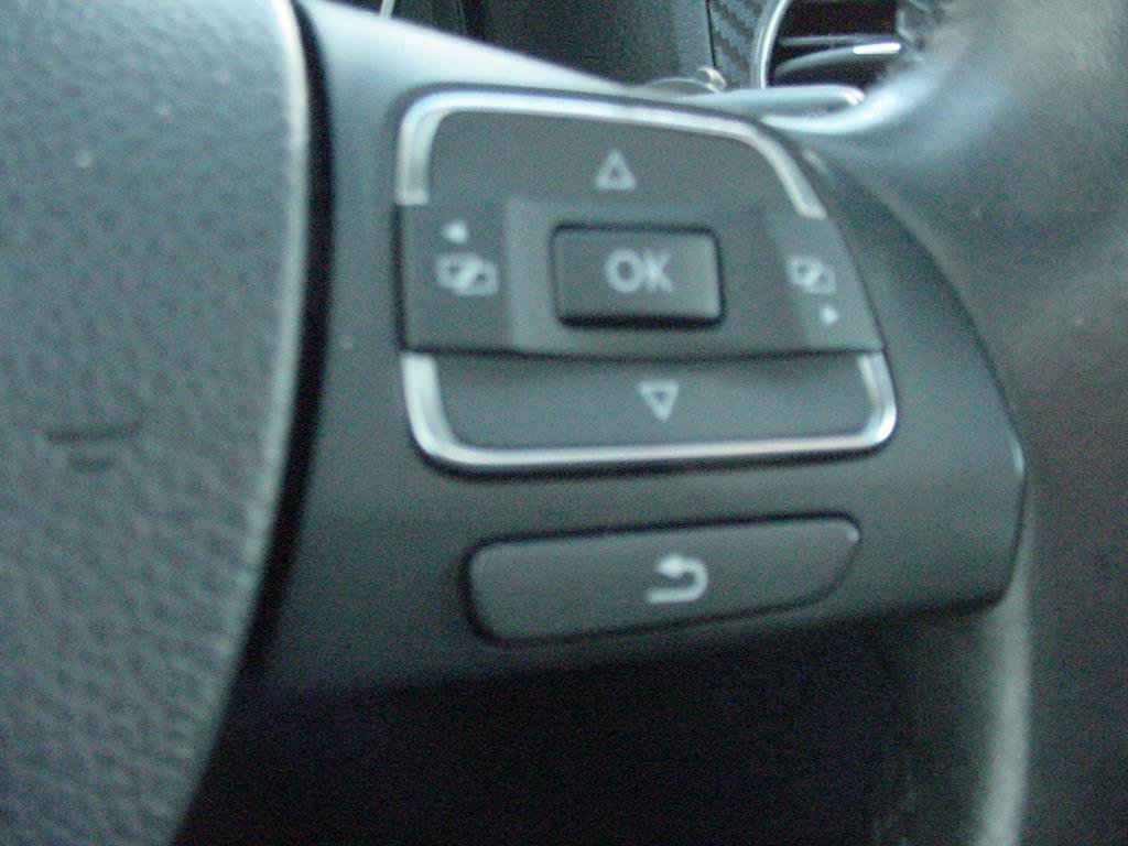 Used 2017 Volkswagen Tiguan Sport image 8