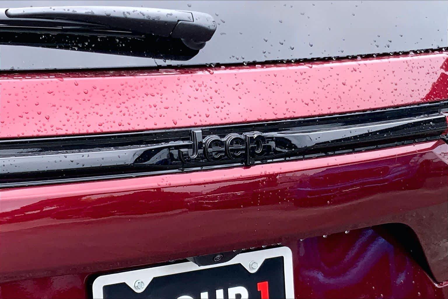 New 2026 Jeep Grand Cherokee Altitude RWD image 14
