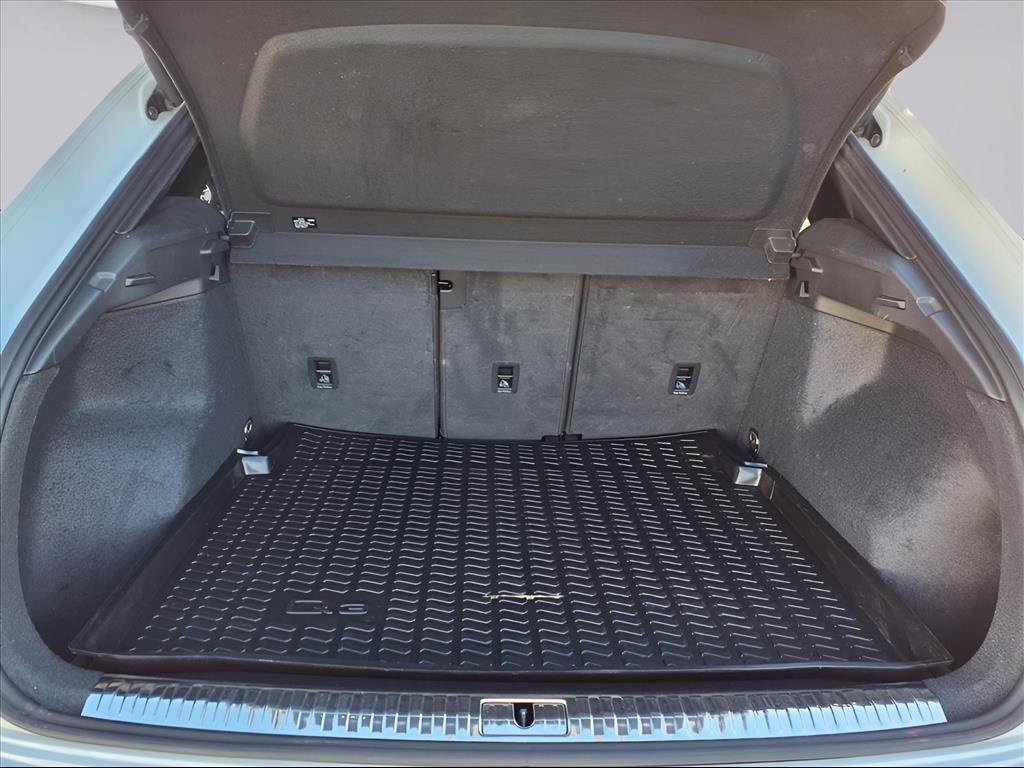 Used 2024 Audi Q3 2.0T Premium image 23