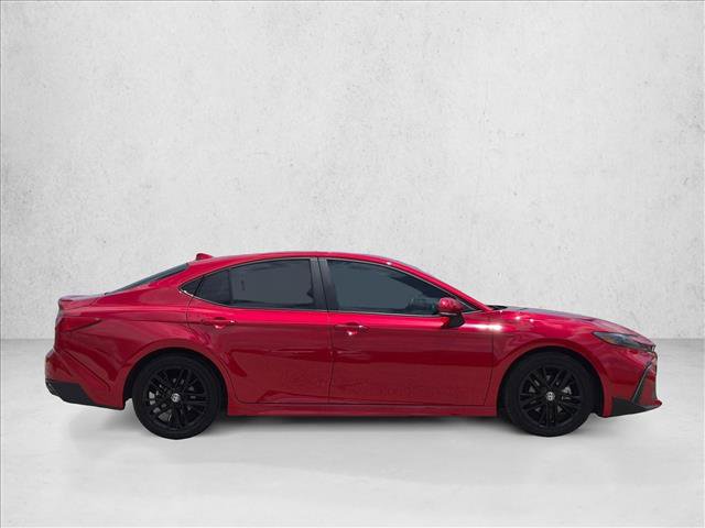 Used 2025 Toyota Camry SE w/ Convenience Package FWD image 4