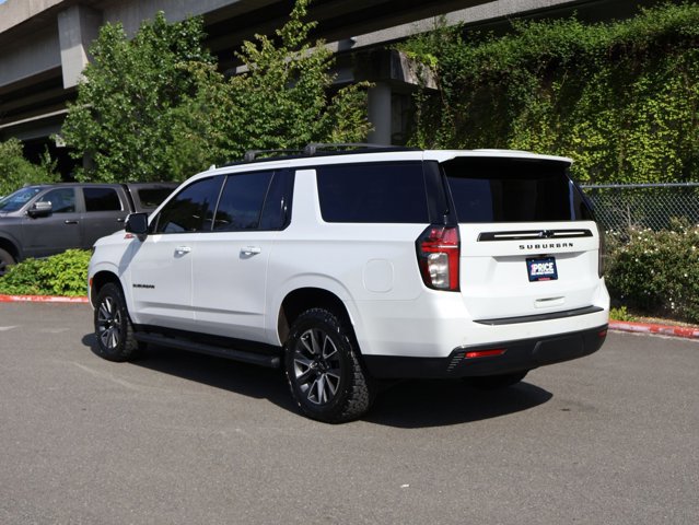 Used 2022 Chevrolet Suburban Z71 w/ Luxury Package AWD/4WD image 10