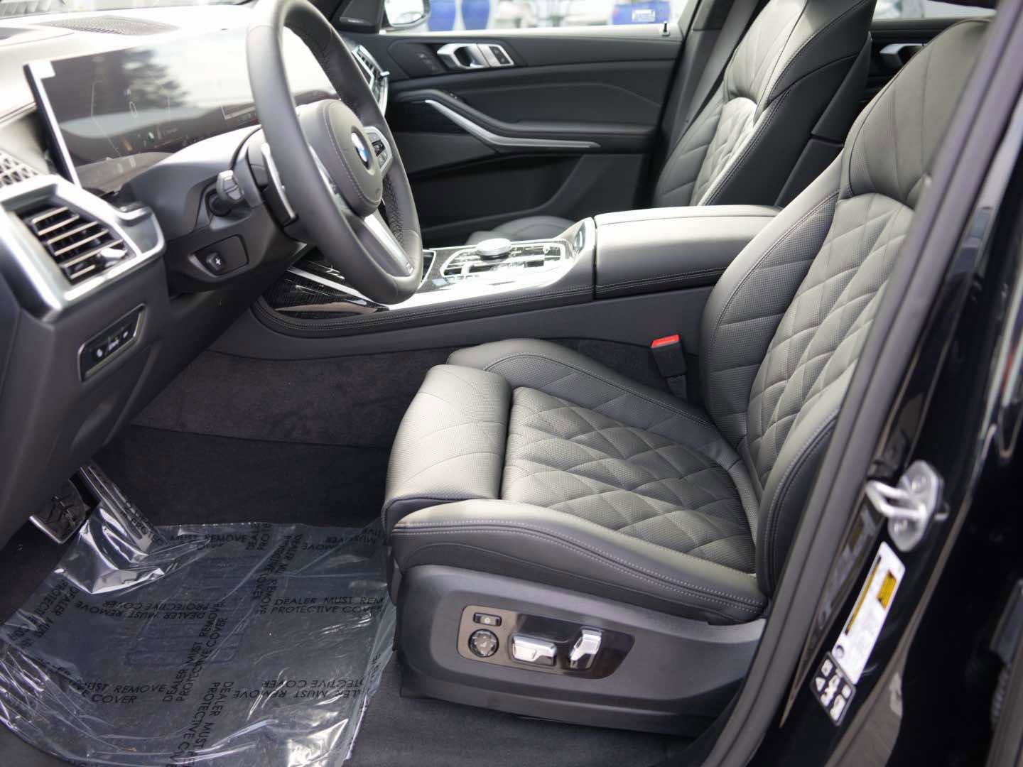 New 2026 BMW X7 xDrive40i w/ M Sport Package image 12