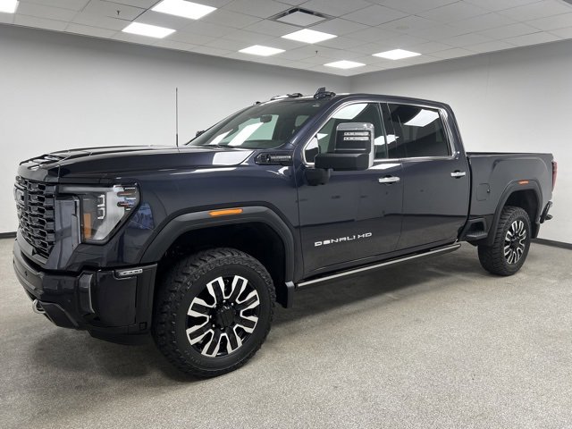 Used 2024 GMC Sierra 3500 Denali Ultimate image 6