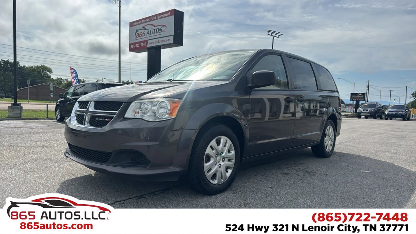 Used 2019 Dodge Grand Caravan SE w/ UConnect Hands-Free Group FWD image 1