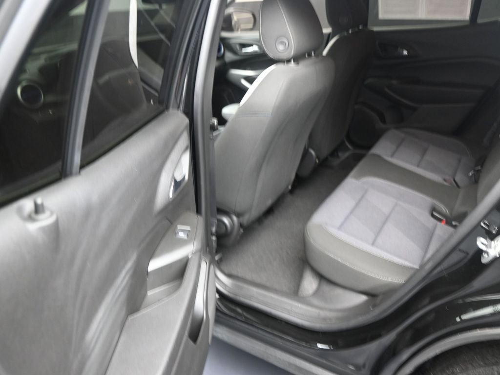 Used 2025 Chevrolet Trax LS image 11