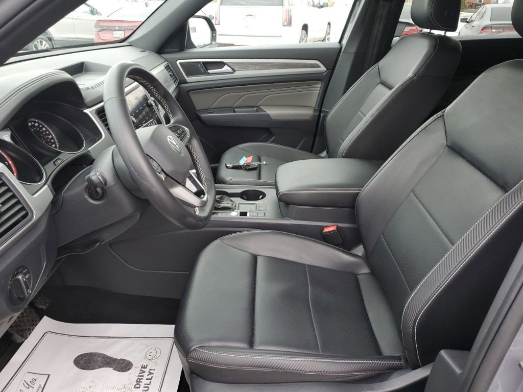 Used 2021 Volkswagen Atlas Cross Sport SE image 28