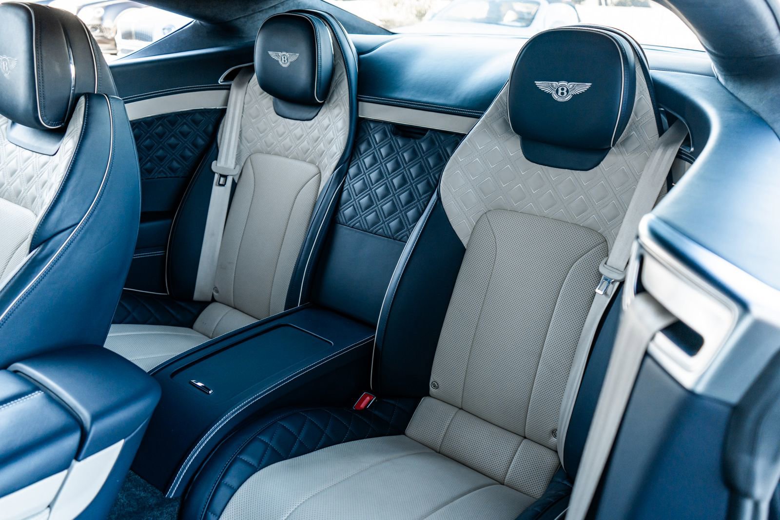 Used 2022 Bentley Continental GT image 37