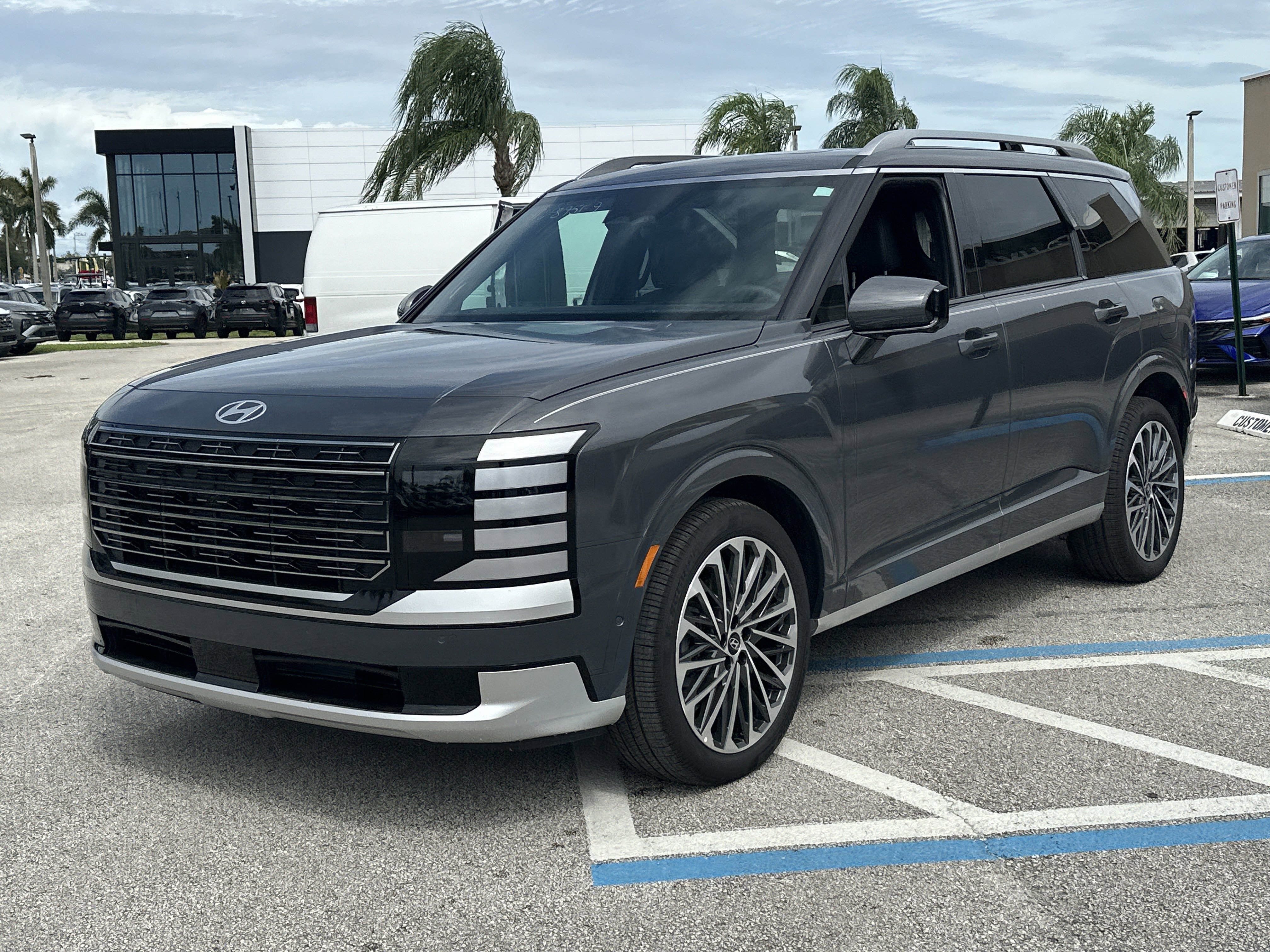 New 2026 Hyundai Palisade Calligraphy image 2