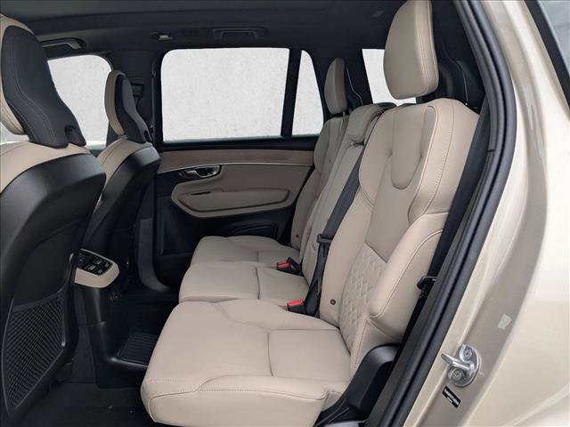 Used 2026 Volvo XC90 T8 Plus w/ Protection Package Premier image 17