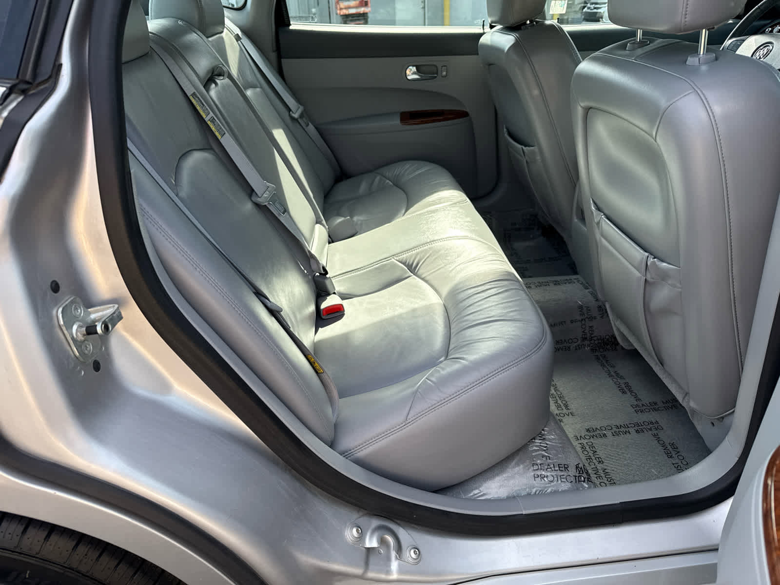 Used 2005 Buick LaCrosse CXL w/ Gold Convenience Package FWD image 14