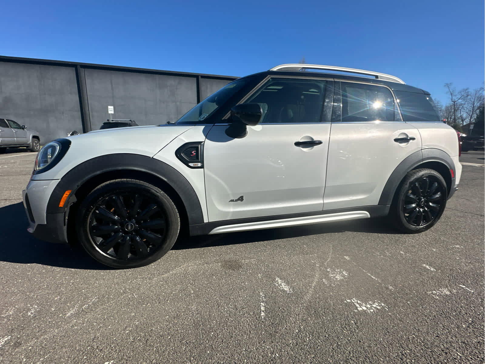 Used 2021 MINI Cooper Countryman S w/ Premium Package image 27