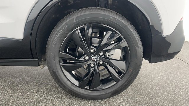 Used 2024 Buick Encore GX Sport Touring image 48