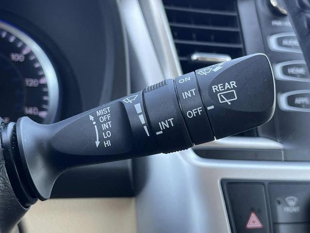 Used 2019 Toyota Highlander XLE AWD/4WD image 32