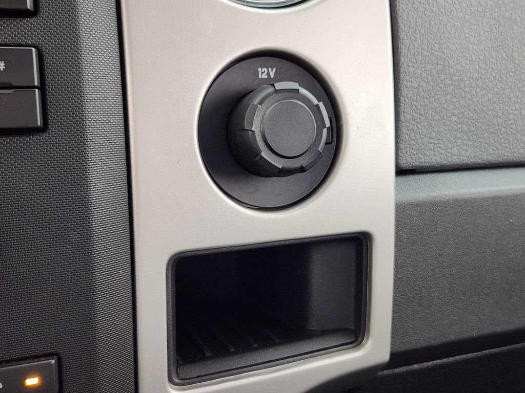 Used 2013 Ford F150 XLT AWD/4WD image 25