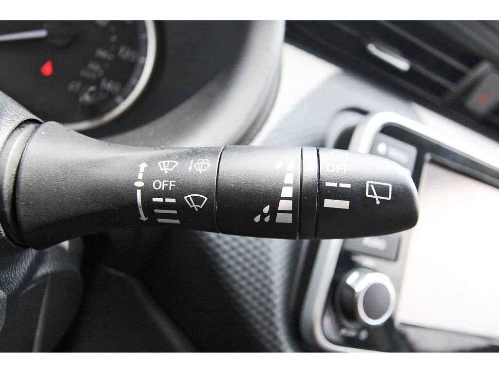 Used 2025 Nissan Kicks Play S FWD image 12