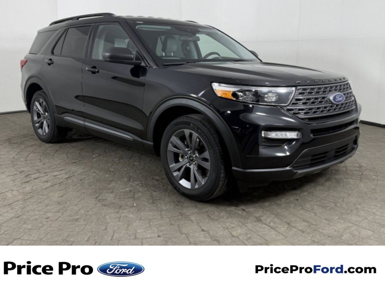Certified 2021 Ford Explorer XLT w/ Equipment Group 202A