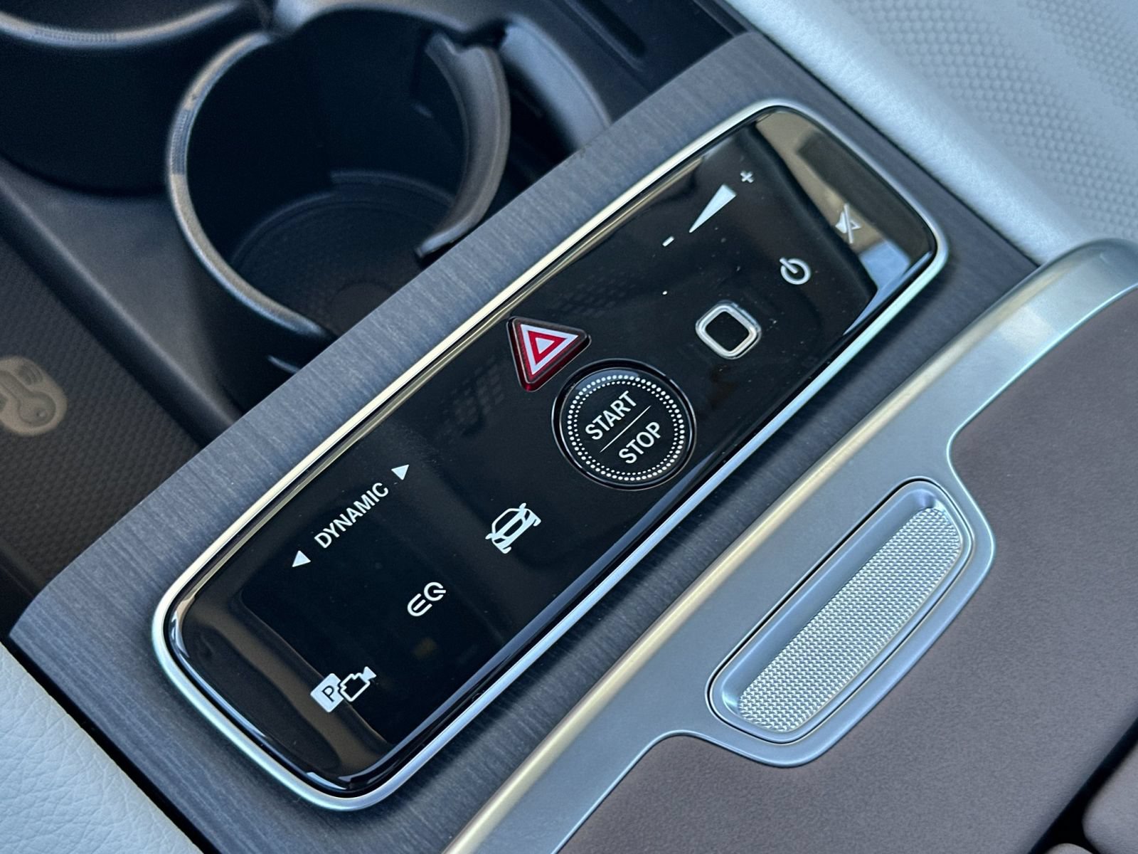 New 2026 Mercedes-Benz EQS 400 4MATIC SUV image 26