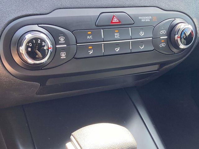 Used 2020 Kia Sorento LX image 24