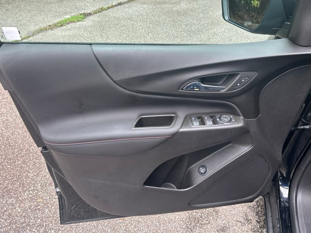 Used 2024 Chevrolet Equinox RS FWD image 15