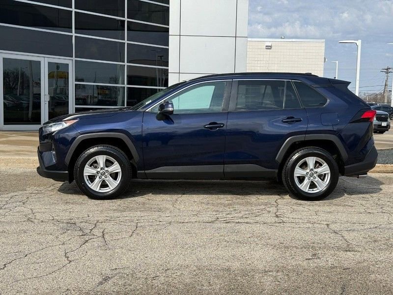 Used 2021 Toyota RAV4 XLE image 6