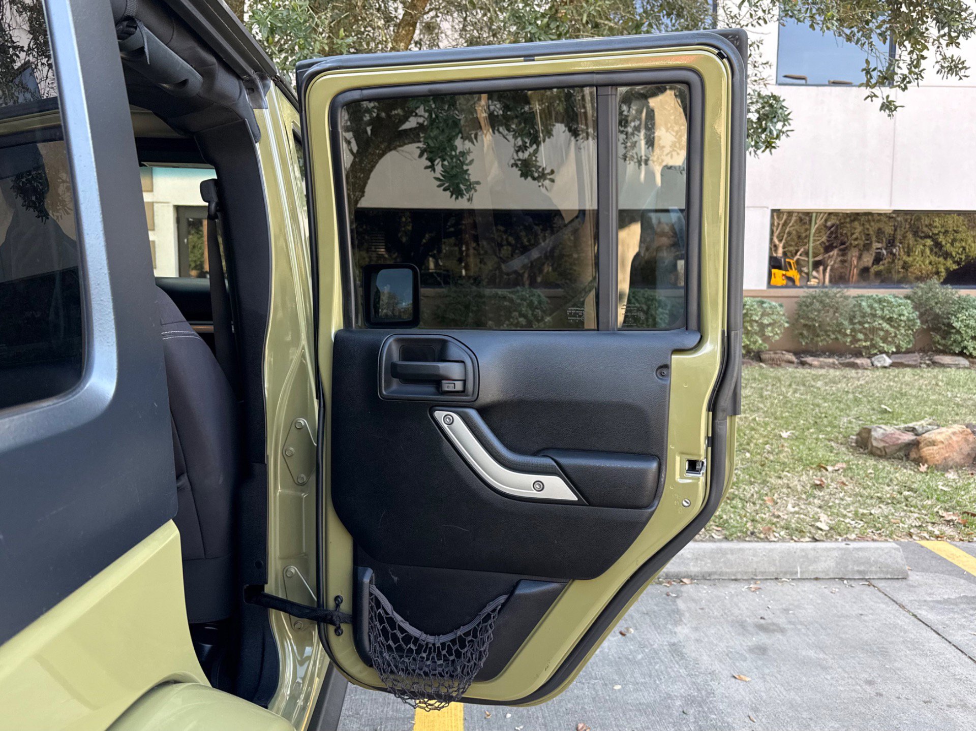 Used 2013 Jeep Wrangler Unlimited Sahara w/ Connectivity Group image 46