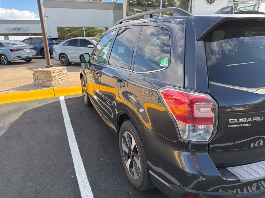 Used 2017 Subaru Forester 2.5i Limited image 5