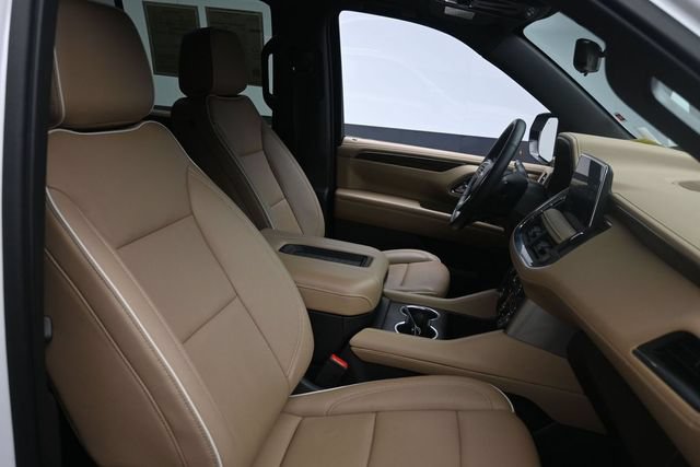 Used 2023 Chevrolet Tahoe Premier w/ Premium Package AWD/4WD image 30