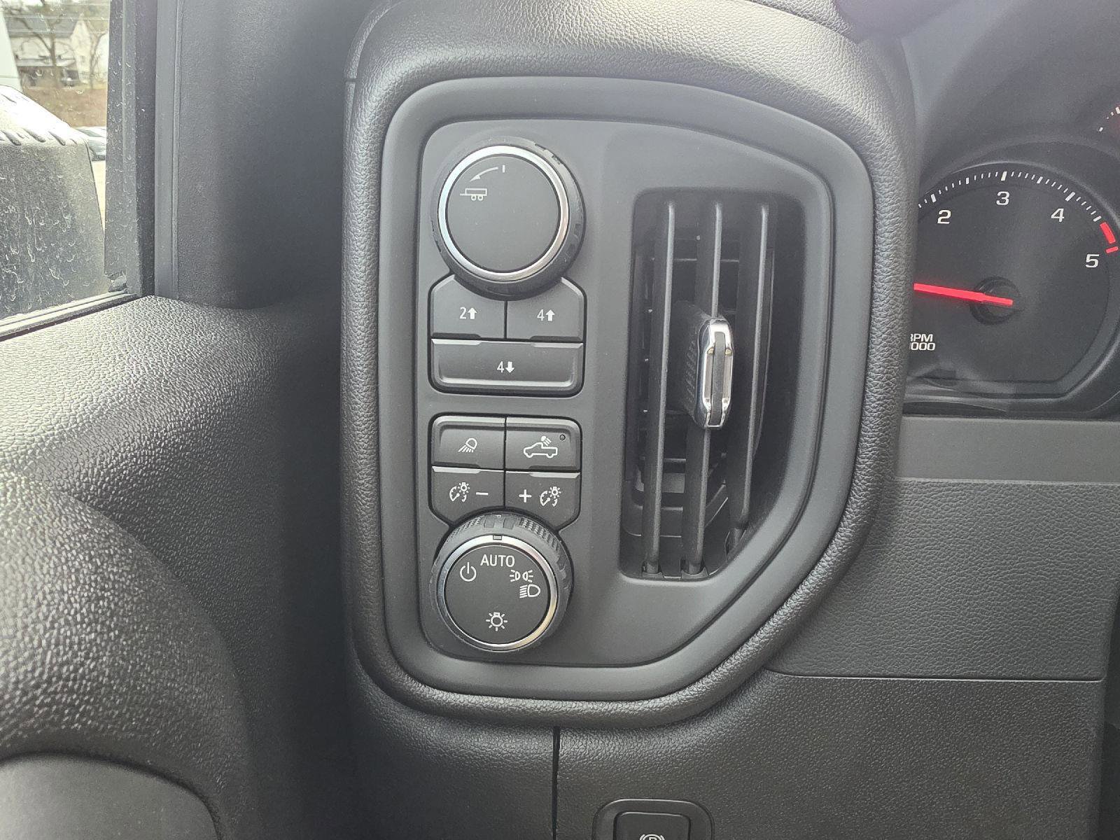 New 2026 Chevrolet Silverado 2500 Custom w/ Custom Value Package image 17