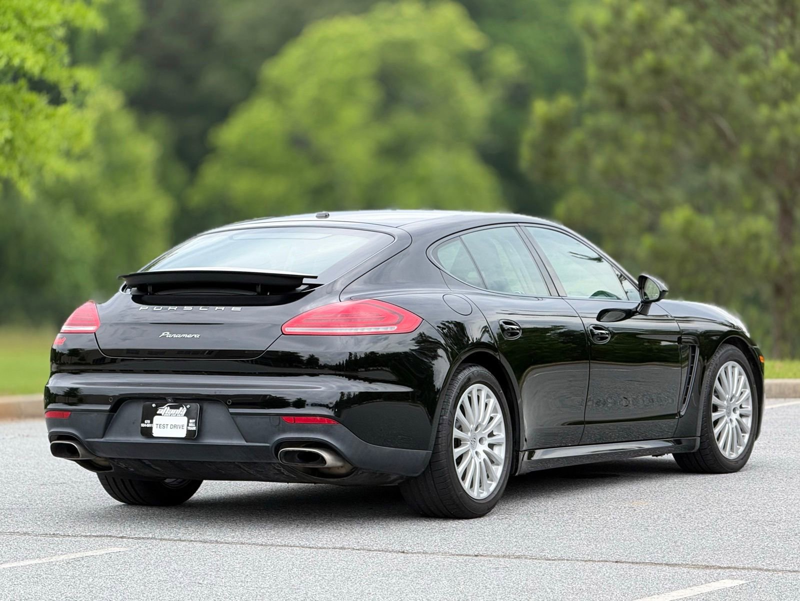Used 2014 Porsche Panamera RWD image 11