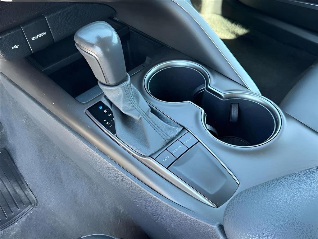 Used 2023 Toyota Camry SE image 20