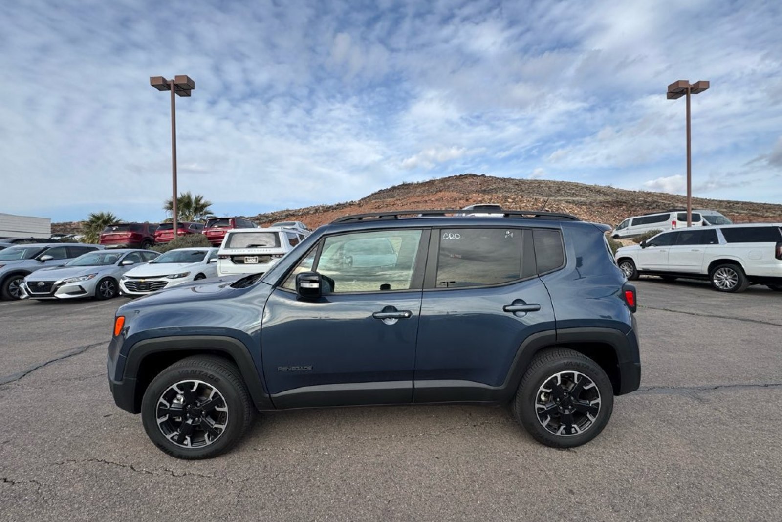 Certified 2023 Jeep Renegade Latitude image 2