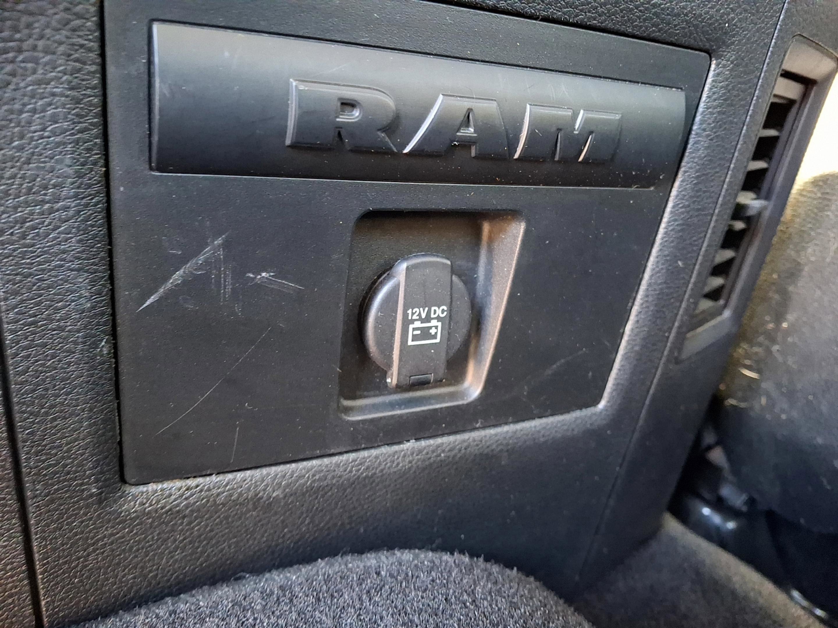 Used 2017 RAM 1500 Big Horn image 9