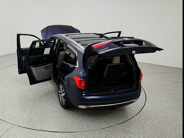 Used 2017 Honda Pilot Elite image 37