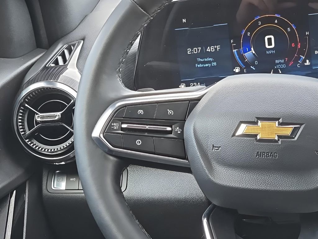 Used 2025 Chevrolet Equinox LT AWD/4WD image 26