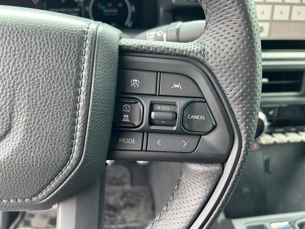 Used 2025 Toyota Tacoma TRD Pro w/ Tow Tech Package AWD/4WD image 13