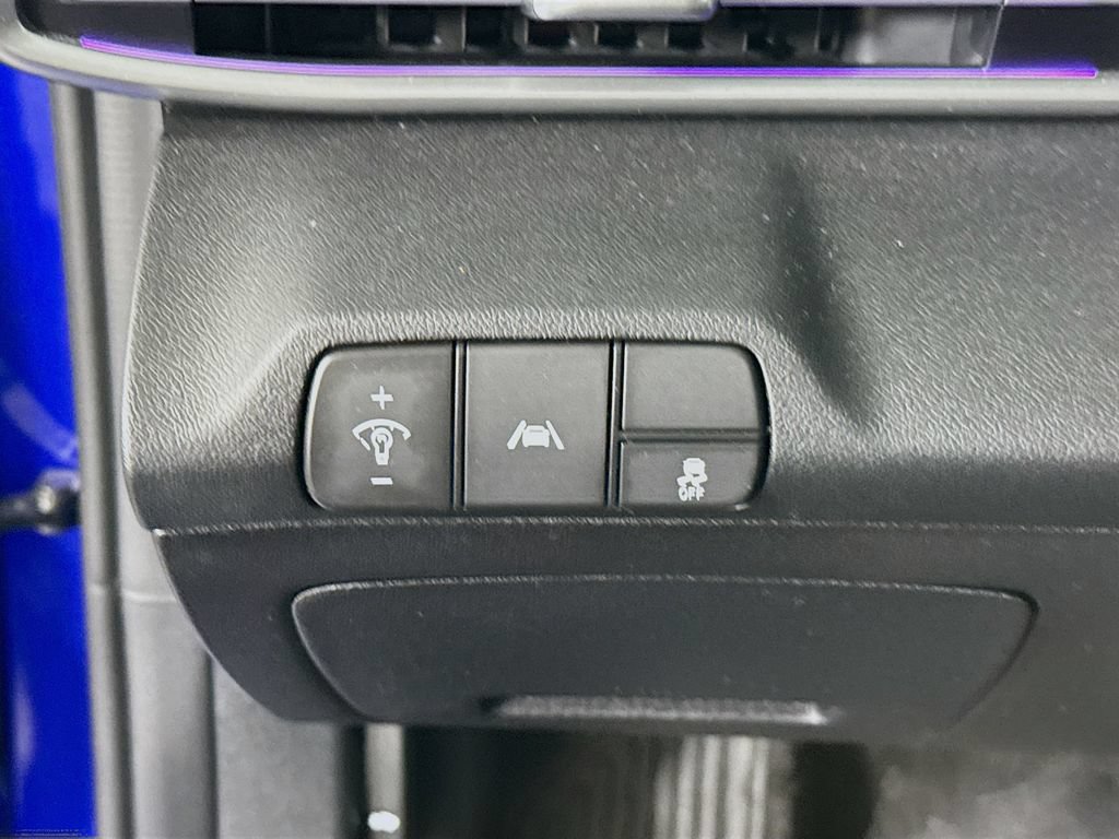 Certified 2023 Hyundai Elantra Limited FWD image 22
