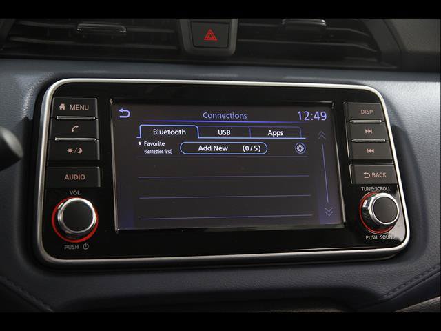 Used 2025 Nissan Versa SV FWD image 11