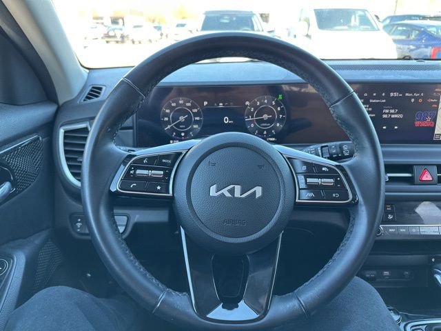 Certified 2024 Kia Seltos EX image 40
