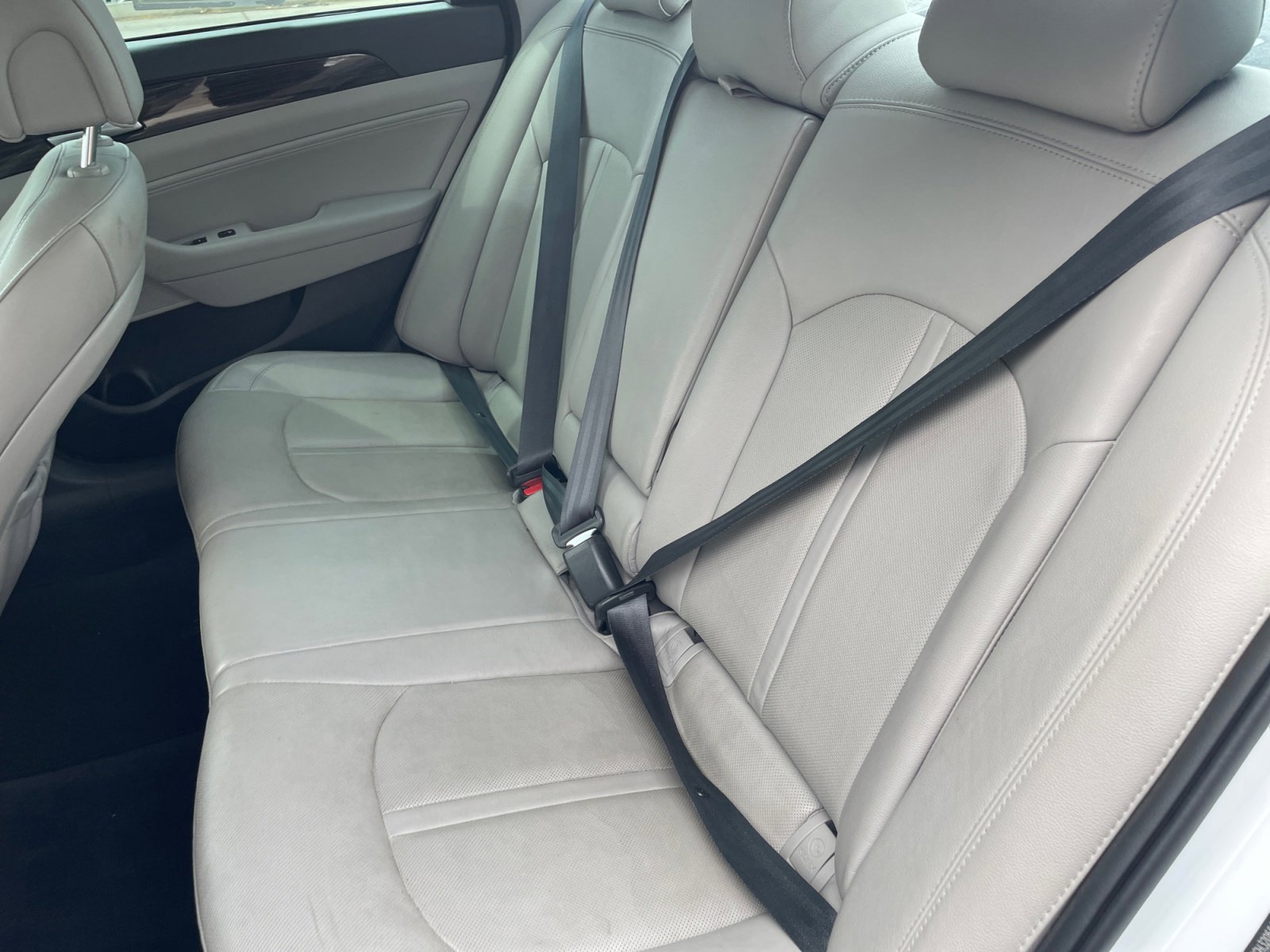 Used 2016 Hyundai Sonata Limited image 16